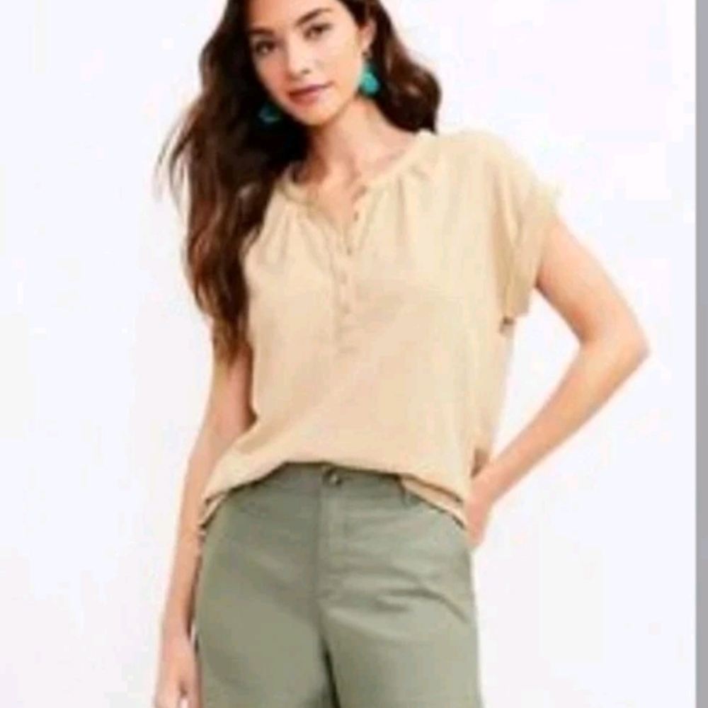 LOFT Henley Tunic Short Sleeve Top Desert Dune  ** Medium ** New w/Tags!!